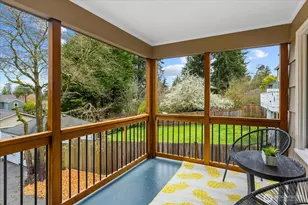 11513 Palatine Ave N, Seattle, WA 98133 - Photo 13