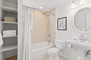 11513 Palatine Ave N, Seattle, WA 98133 - Photo 21