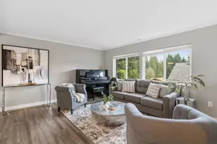 12026 NE 99th Ln, Kirkland, WA 98033 - Photo 9