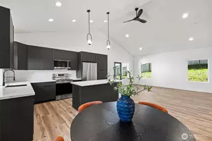 1215 Rolling Hills Dr, Port Angeles, WA 98363 - Photo 9