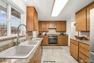 425 Rosewood Dr, Buckley, WA 98321 - Photo 7