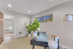 3001 60th Ave SW, Seattle, WA 98116 - Photo 9