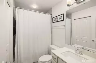 901 W McGraw St, Seattle, WA 98119 - Photo 27