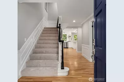 4679 238th Way SE, Sammamish, WA 98029 - Photo 5