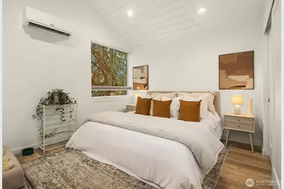 7030 Mary Avenue NW #C, Seattle, WA 98117 - Photo 13