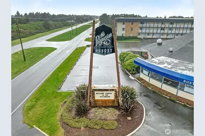 615 Ocean Shores Boulevard NW #303, Ocean Shores, WA 98569 - Photo 3
