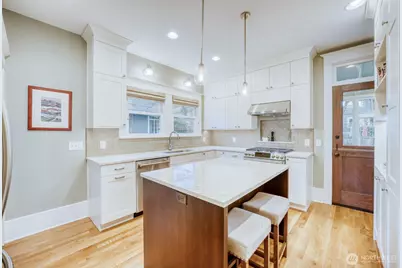 2830 33rd Avenue S, Seattle, WA 98144 - Photo 7