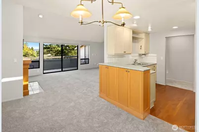 6652 Parkpoint Way NE #D-311, Seattle, WA 98115 - Photo 13