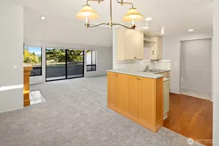 6652 Park Point Way NE, Seattle, WA 98115 - Photo 13