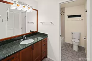 6652 Park Point Way NE, Seattle, WA 98115 - Photo 27