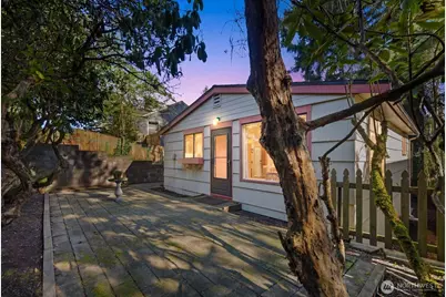 14044 Lenora Place N, Seattle, WA 98133 - Photo 3