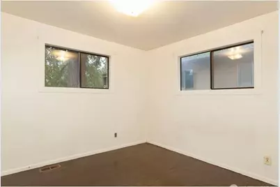 14044 Lenora Place N, Seattle, WA 98133 - Photo 21