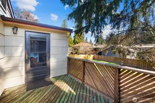 14044 Lenora Pl N, Seattle, WA 98133 - Photo 7