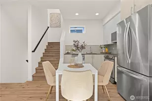 9518 Interlake Ave N, Seattle, WA 98103 - Photo 15