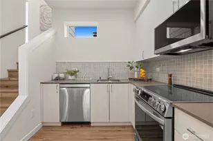 9518 Interlake Ave N, Seattle, WA 98103 - Photo 19