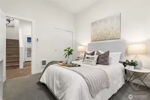 9518 Interlake Ave N, Seattle, WA 98103 - Photo 9