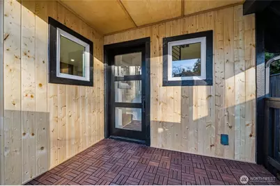 3708 Schmitz Avenue SW, Seattle, WA 98116 - Photo 3