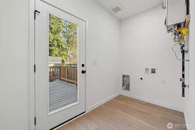 3708 Schmitz Avenue SW, Seattle, WA 98116 - Photo 17