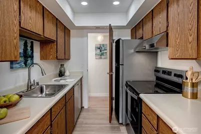 9517 NE 180th Street #B203, Bothell, WA 98011 - Photo 9