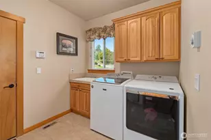 1433 Country Club Dr, Camano Island, WA 98282 - Photo 23