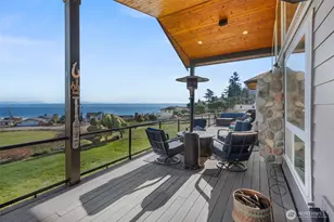 1433 Country Club Dr, Camano Island, WA 98282 - Photo 27