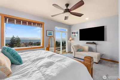 1433 Country Club Drive, Camano Island, WA 98282 - Photo 13