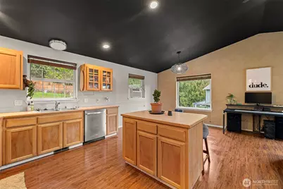 798 West Road, Sedro Woolley, WA 98284 - Photo 3