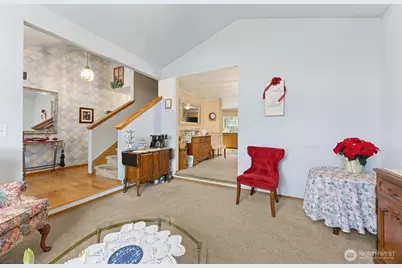 915 129th Street Ct E, Tacoma, WA 98445 - Photo 3