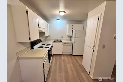 10712 64th Avenue E, Puyallup, WA 98373 - Photo 9