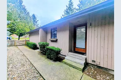 233 Dorn Avenue #1, Everett, WA 98208 - Photo 1
