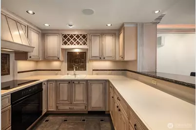 2125 1st Avenue S #1205, Seattle, WA 98121 - Photo 3