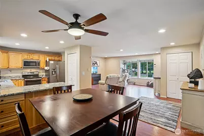 11404 208th Avenue E, Bonney Lake, WA 98391 - Photo 7