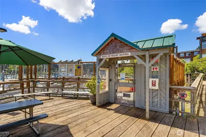 141 Parfitt Way SW #C39, Bainbridge Island, WA 98110 - Photo 19