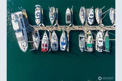 141 Parfitt Way SW #C39, Bainbridge Island, WA 98110 - Photo 5