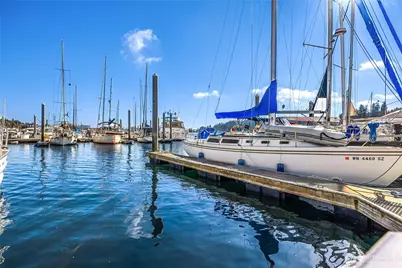 141 Parfitt Way SW #C37, Bainbridge Island, WA 98110 - Photo 3