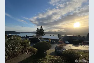 11027 Auburn Avenue S, Seattle, WA 98178 - Photo 27