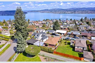 11027 Auburn Avenue S, Seattle, WA 98178 - Photo 39