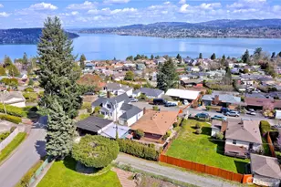 11027 Auburn Ave S, Seattle, WA 98178 - Photo 39