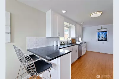 11027 Auburn Avenue S, Seattle, WA 98178 - Photo 13