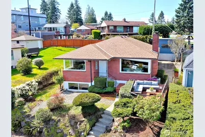 11027 Auburn Avenue S, Seattle, WA 98178 - Photo 3