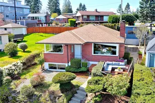 11027 Auburn Ave S, Seattle, WA 98178 - Photo 3