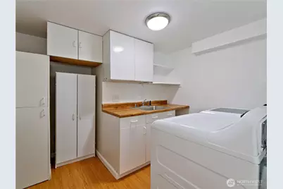 11027 Auburn Avenue S, Seattle, WA 98178 - Photo 25