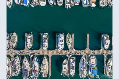 141 Parfitt Way SW #B37, Bainbridge Island, WA 98110 - Photo 3