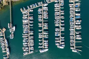 141 Parfitt Way SW, Bainbridge Island, WA 98110 - Photo 9