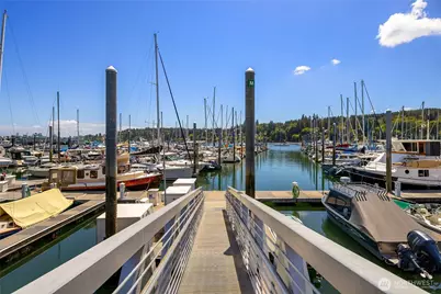 141 Parfitt Way SW #D31, Bainbridge Island, WA 98110 - Photo 19