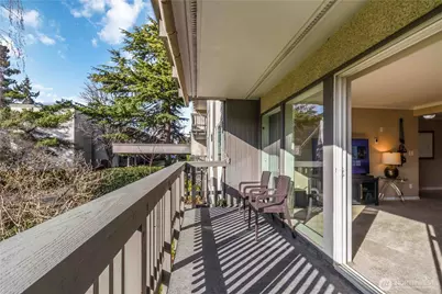 2500 81st Ave SE #319, Mercer Island, WA 98040 - Photo 23