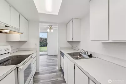 1003 S Pearl Street #B6, Tacoma, WA 98465 - Photo 9