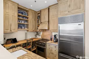 2801 1st Ave, Seattle, WA 98121 - Photo 13