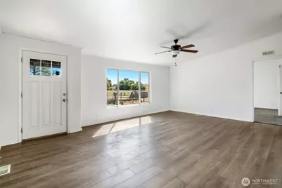 749 NE North Ave, Wilbur, WA 99185 - Photo 11