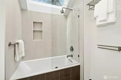 373 Mount Defiance Circle SW, Issaquah, WA 98027 - Photo 23